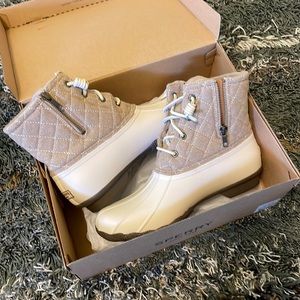 Sperry Saltwater boots, Sz 9.5, New in box
